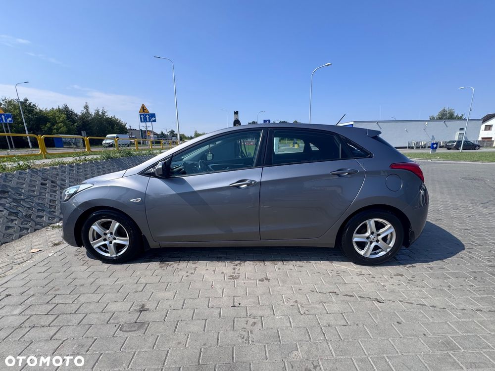 Hyundai i30 1.6 Comfort - 3