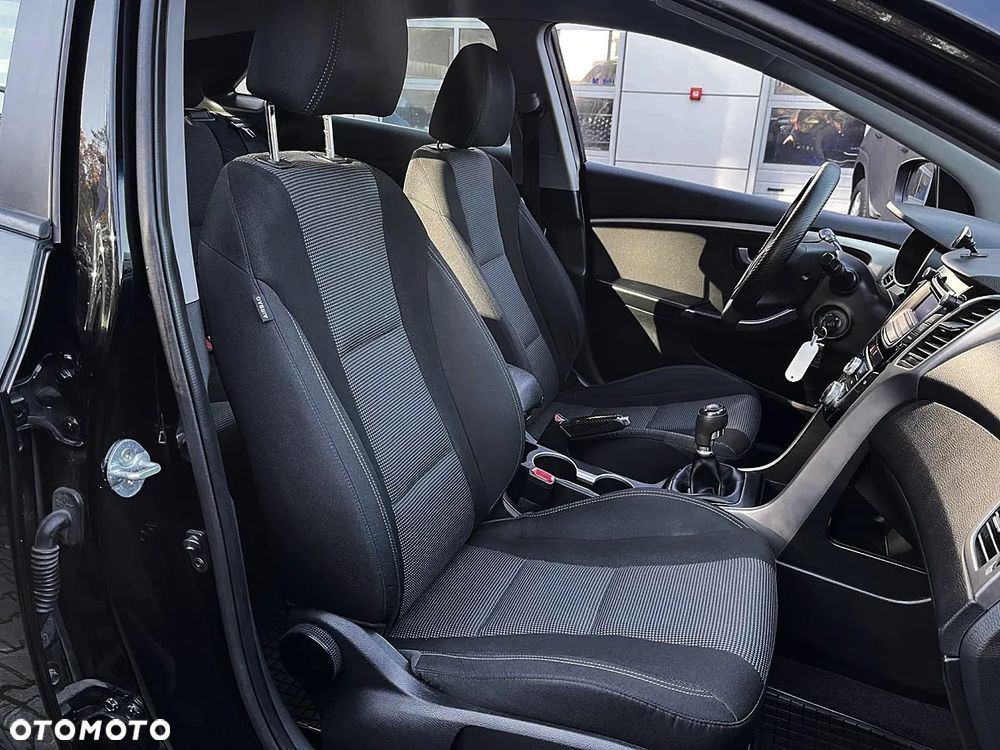 Hyundai i30 1.4 BlueDrive Classic + - 9