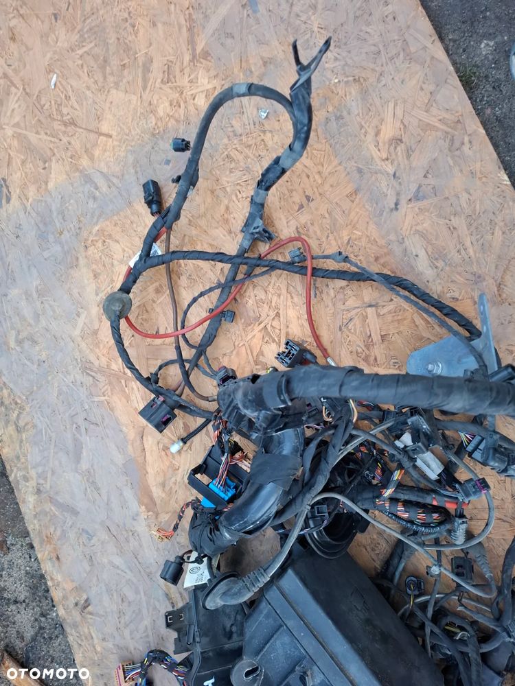 SKODA SUPERB III 2.0 tsi 280KM WIĄZKA INSTALACJA KOMORY SILNIKA 5Q0971111CF - 3