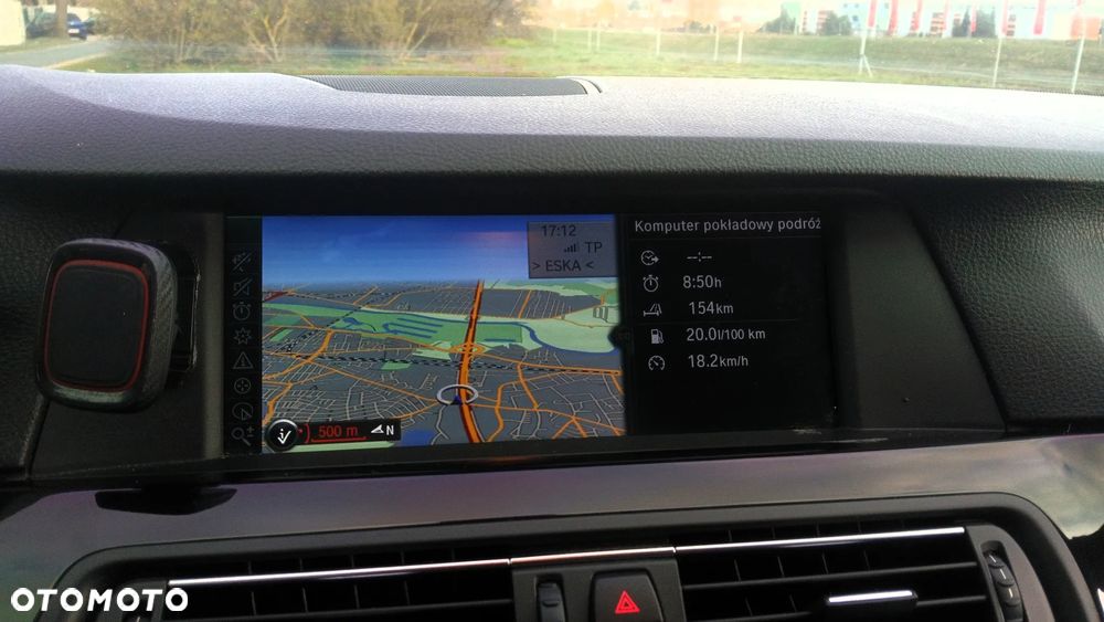 BMW Seria 5 528i Sport-Aut - 24