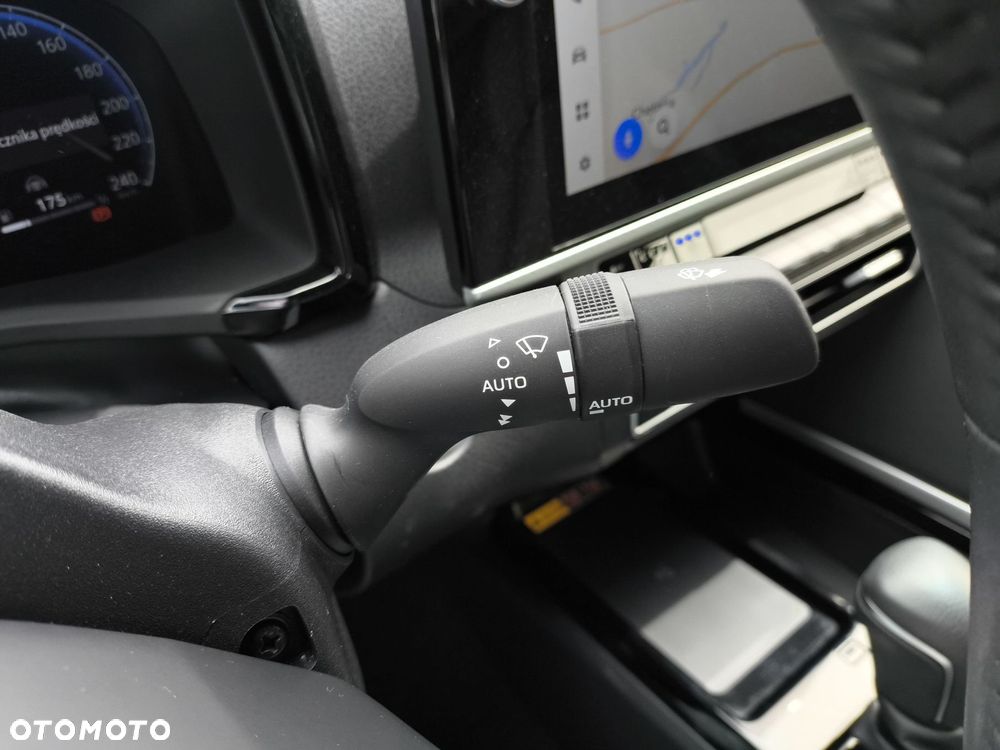Toyota Camry - 16