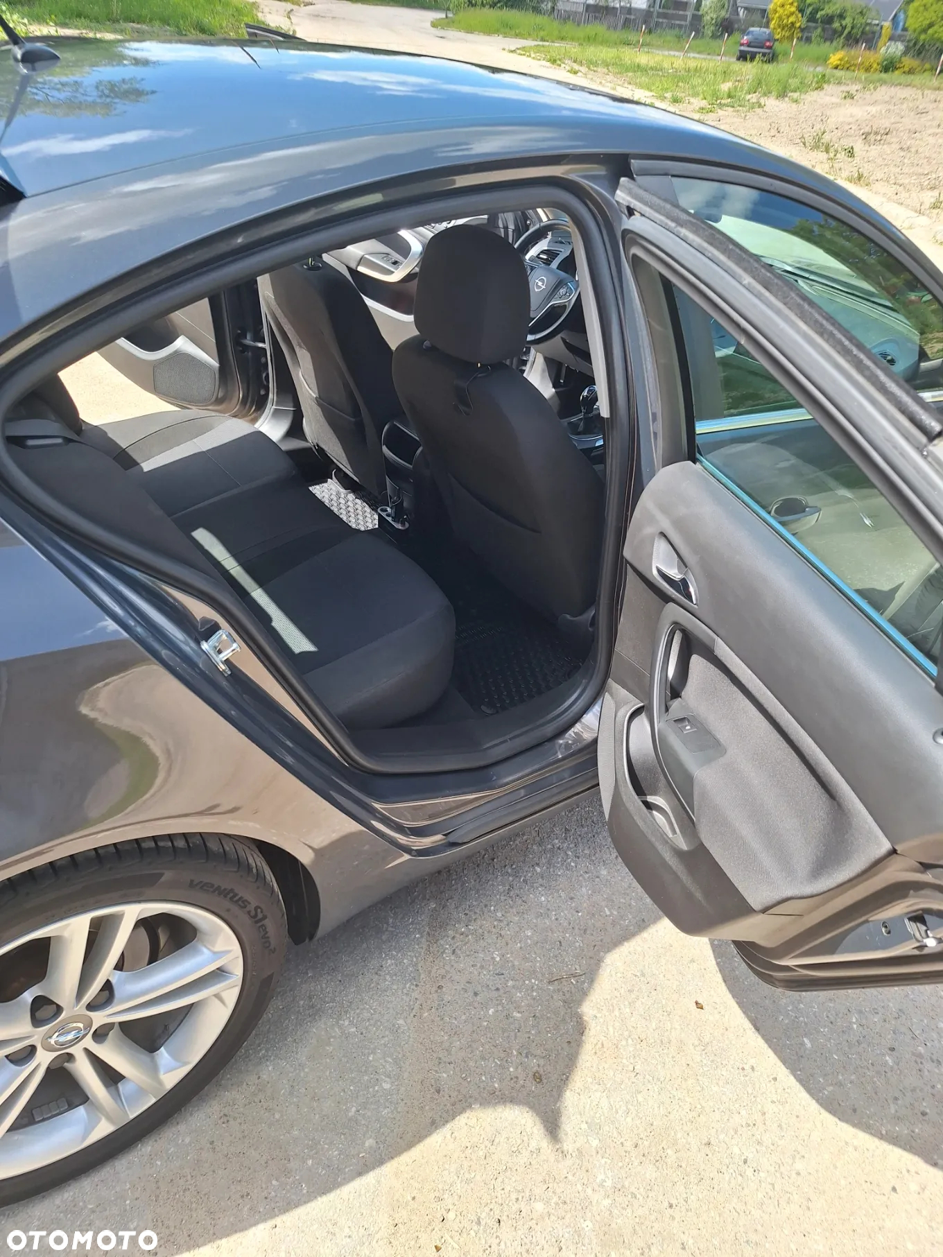 Opel Insignia 1.8 - 13