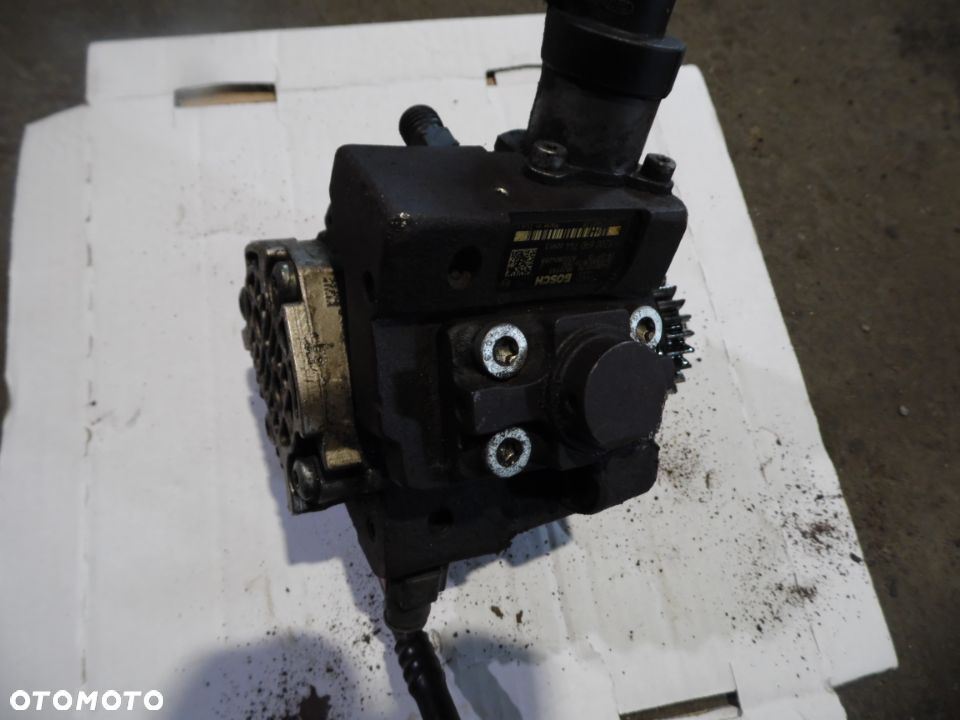 POMPA WTRYSKOWA RENAULT 2.0D  0445010170 - 4
