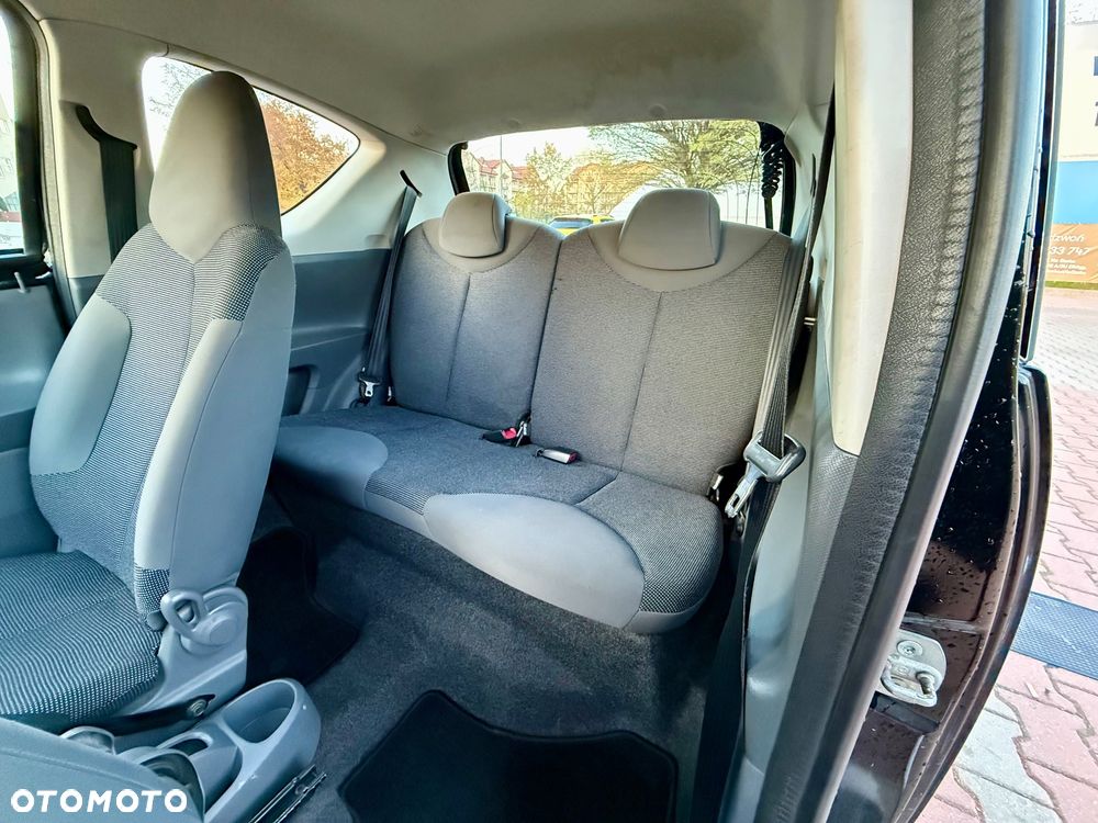 Peugeot 107 1.0 Trendy 2-Tronic - 18