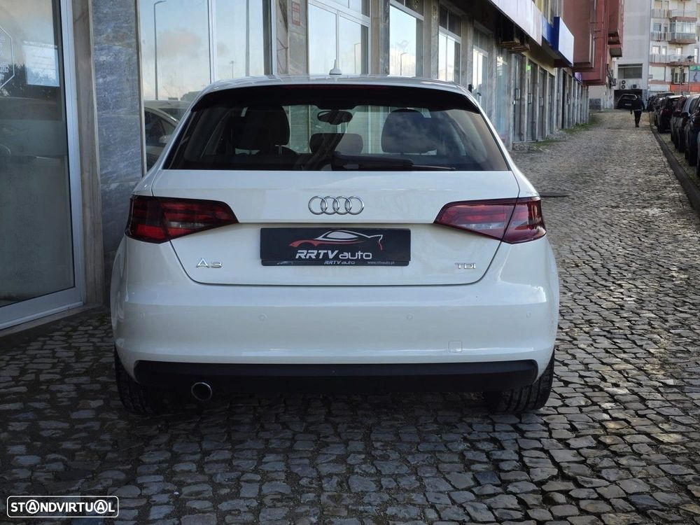 Audi A3 Sportback 1.6 TDI Ambition - 14