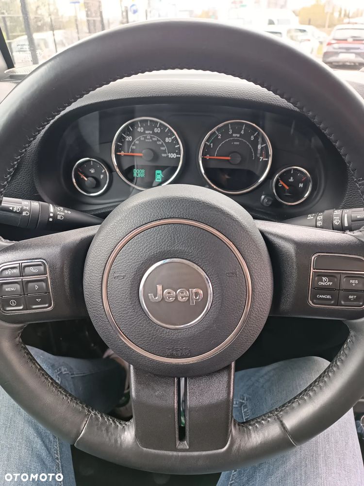 Jeep Wrangler - 13