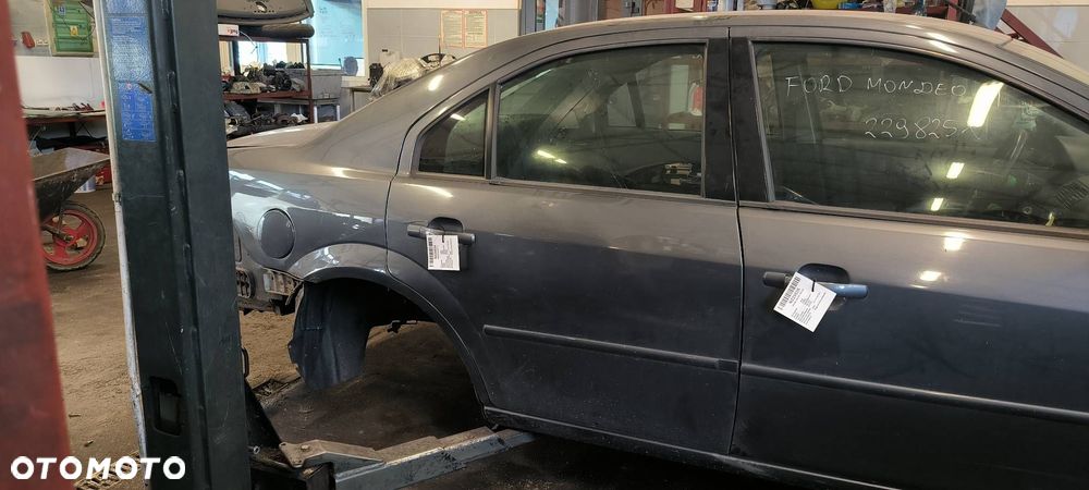 DRZWI PRAWE TYŁ FORD MONDEO III 3 - 1