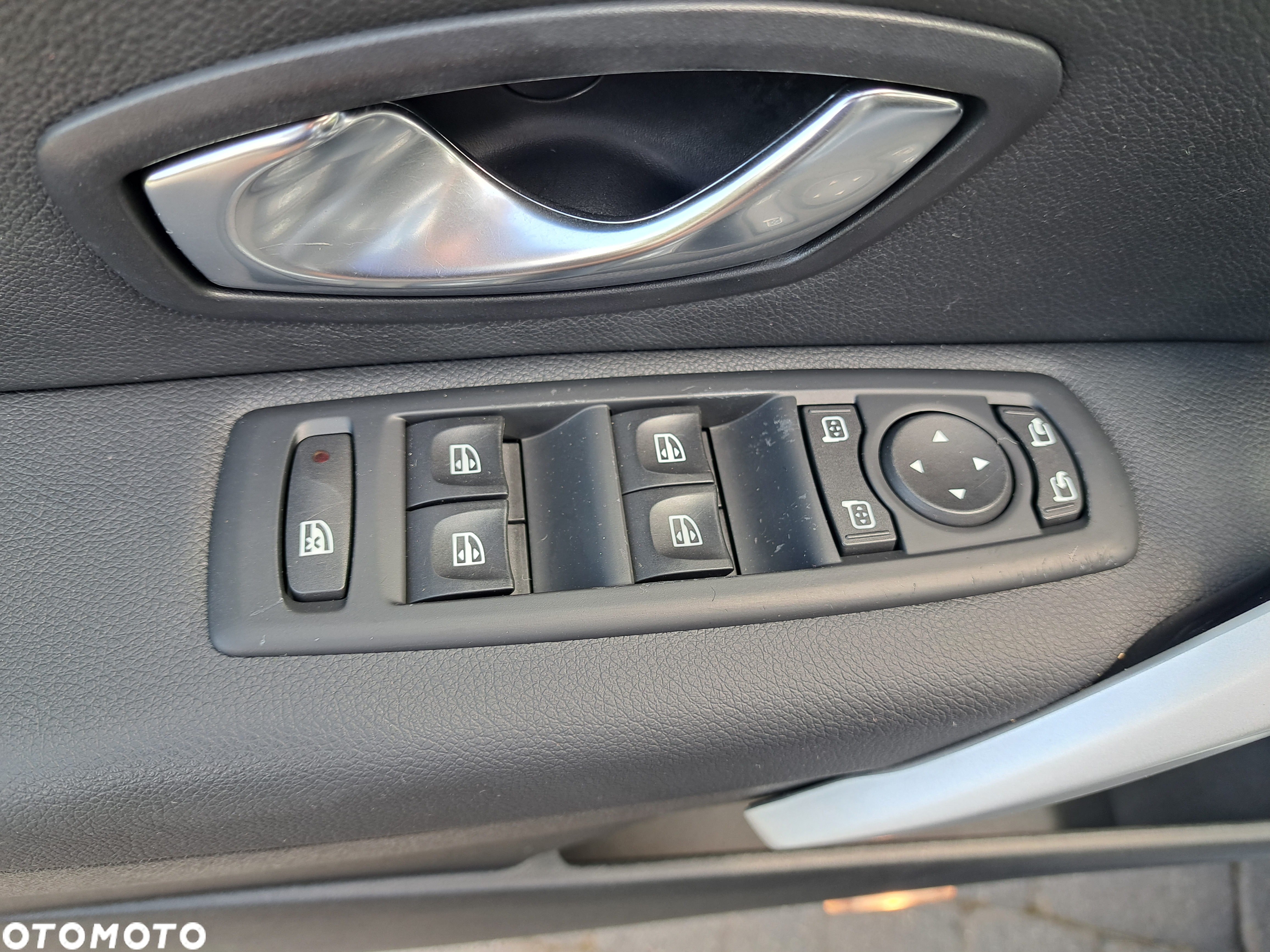 Renault Fluence 2.0 16V 140 Dynamique - 19