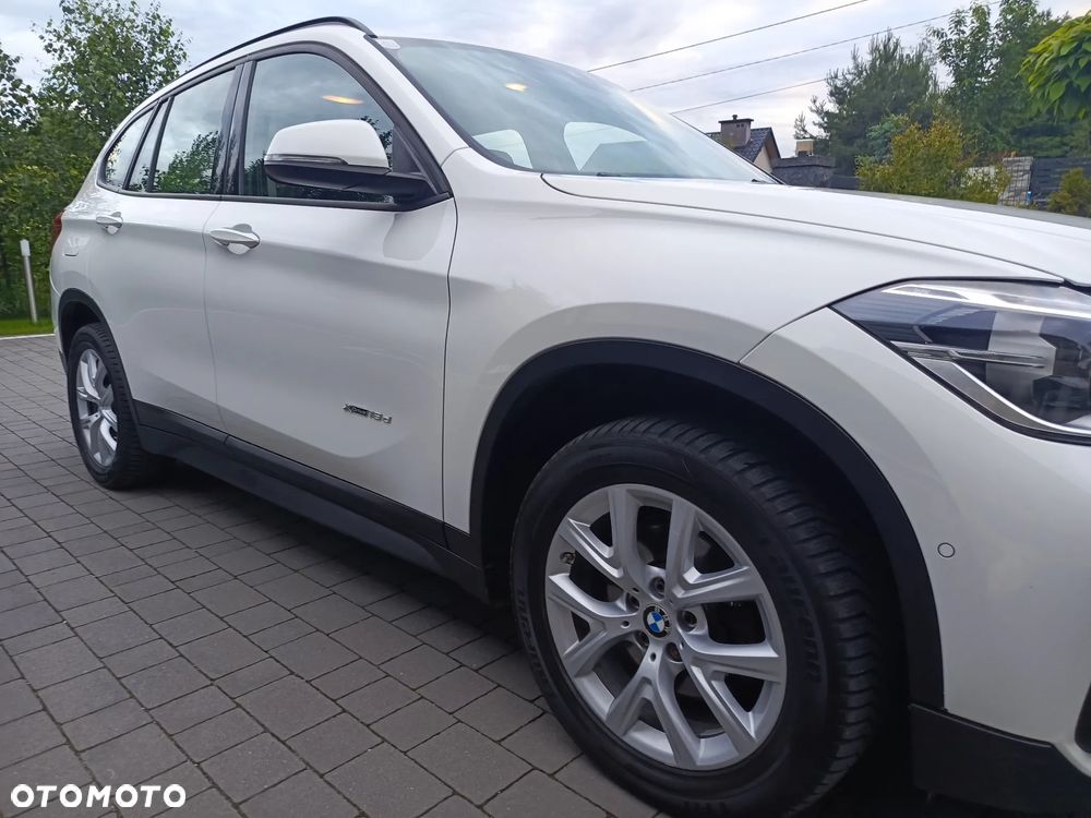 BMW X1 xDrive18d - 23