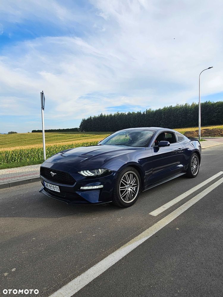 Ford Mustang - 2
