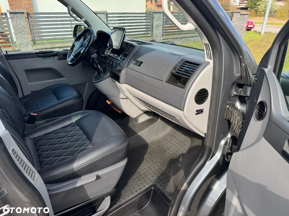 Volkswagen TRANSPORTER T5 L2H1 LIFT DŁUGI Klima Tempomat Navi Kamera Skóry Dubel Kabina 6os Brygadówka - 17