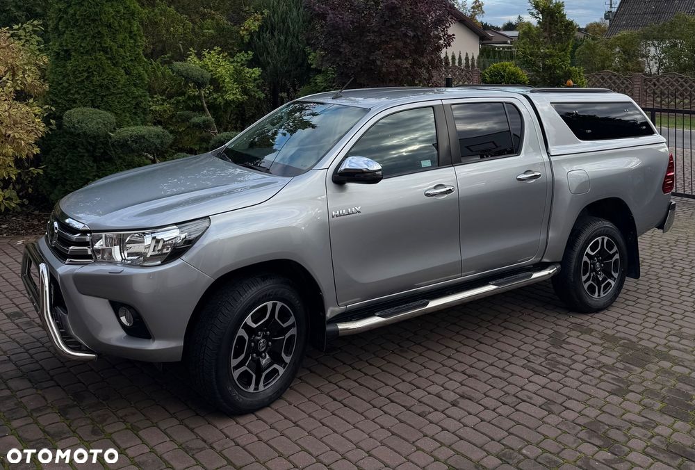 Toyota Hilux 2.4 D-4D Double Cab DLX 4x4 - 1
