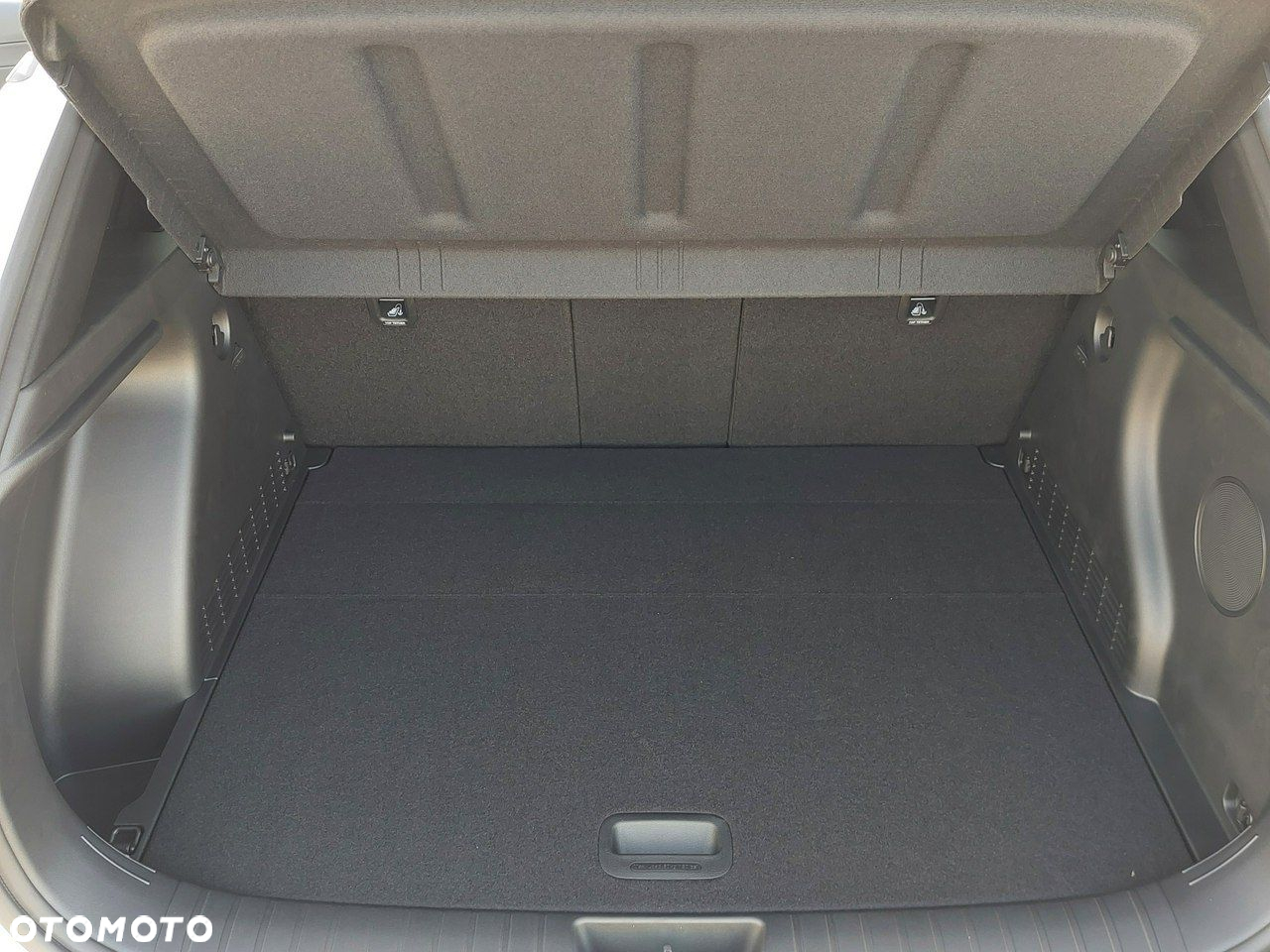 Hyundai Kona - 24