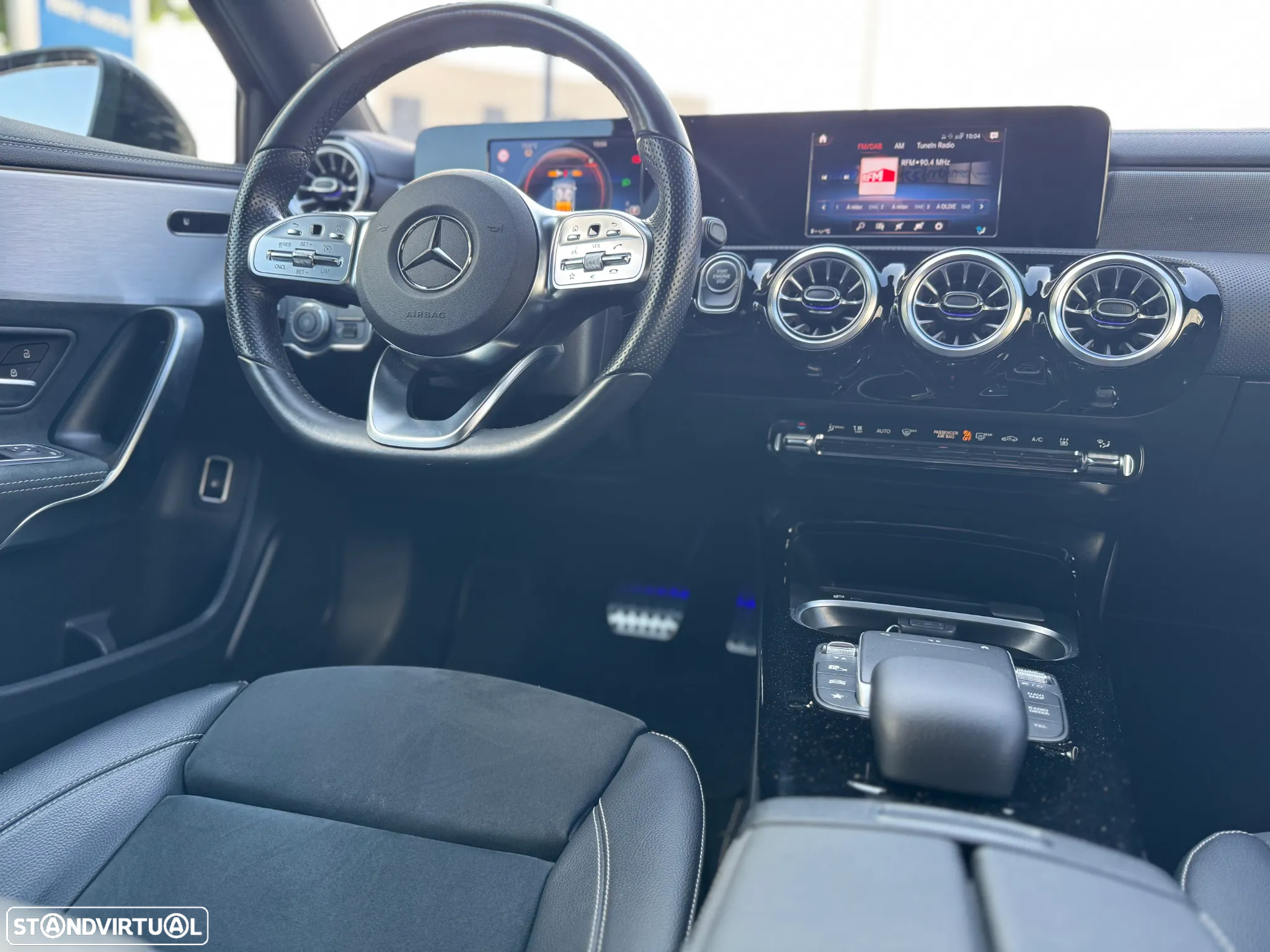 Mercedes-Benz A 250 e AMG Line - 8