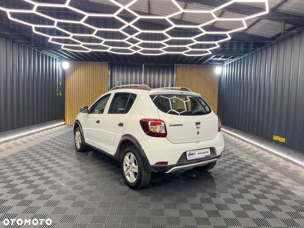 Dacia Sandero Stepway ver-1-0-tce-essential - 5