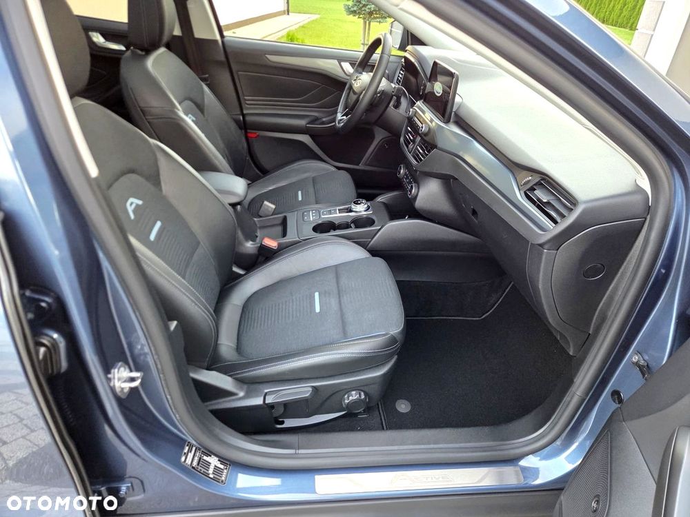 Ford Focus 1.5 EcoBoost Active X - 17