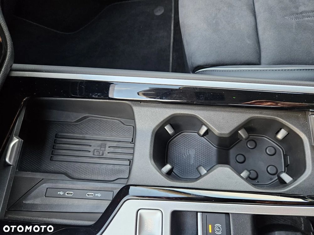 Volkswagen Passat - 13