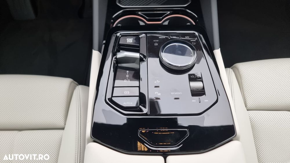 BMW Seria 5 530e xDrive AT PHEV - 16