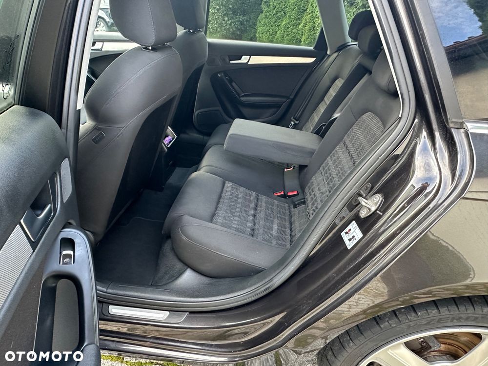 Audi A4 Avant 2.0 TDI DPF multitronic Attraction - 13
