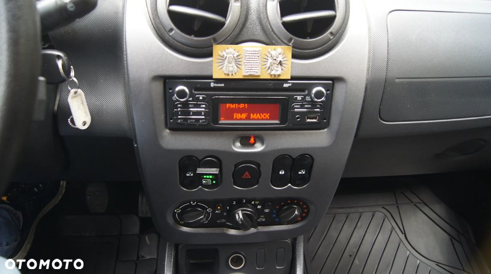 Dacia Duster 1.6 Ambiance - 19