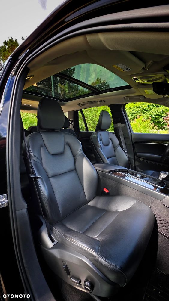 Volvo XC 90 T6 AWD Geartronic Momentum - 22