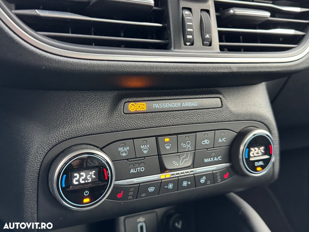 Ford Focus Turnier 1.5 EcoBlue Start-Stopp-System VIGNALE - 26