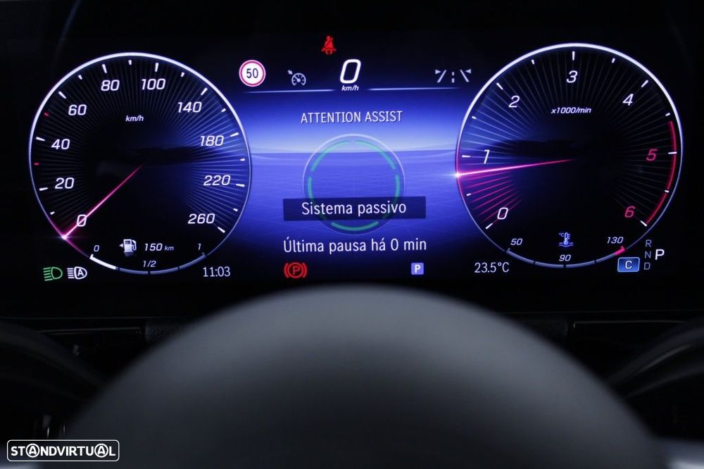 Mercedes-Benz GLA 180 d AMG Line - 29
