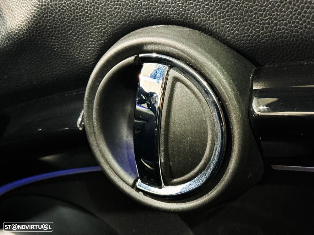 MINI 3 Portas Cooper SE Premium Classic - 33