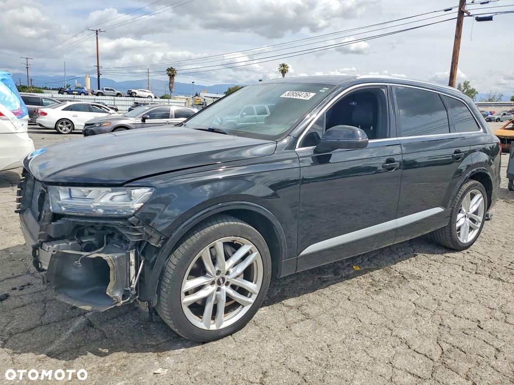 Audi Q7 - 1