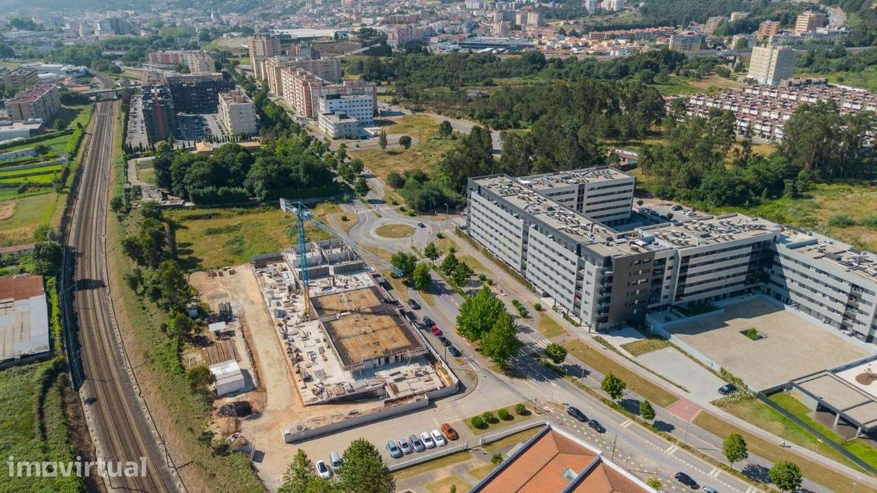 Brisa D´Avenida Residences | T3 NOVO | VARANDA | 2 lugares de parqueam - Grande imagem: 3/38
