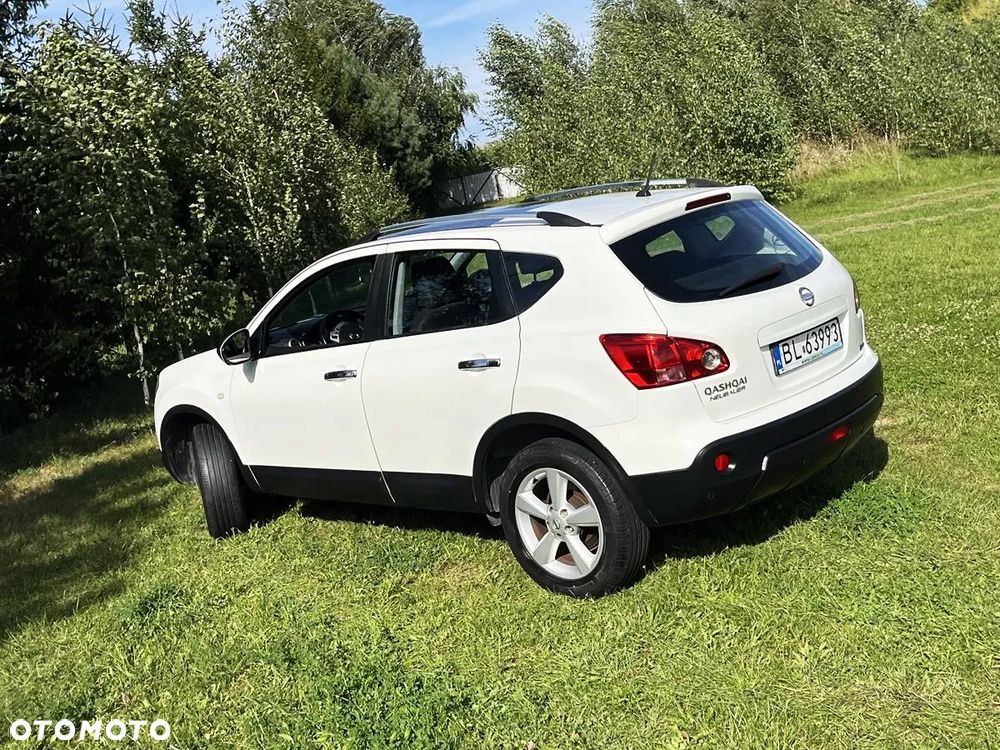 Nissan Qashqai - 2