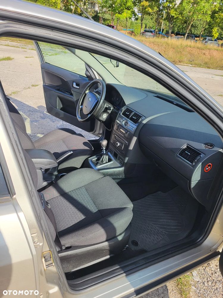Ford Mondeo 2.0 TDCi Trend X - 8