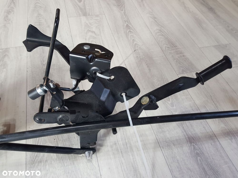 zamek kabiny do nt400 maxity cabstar 18r - 2