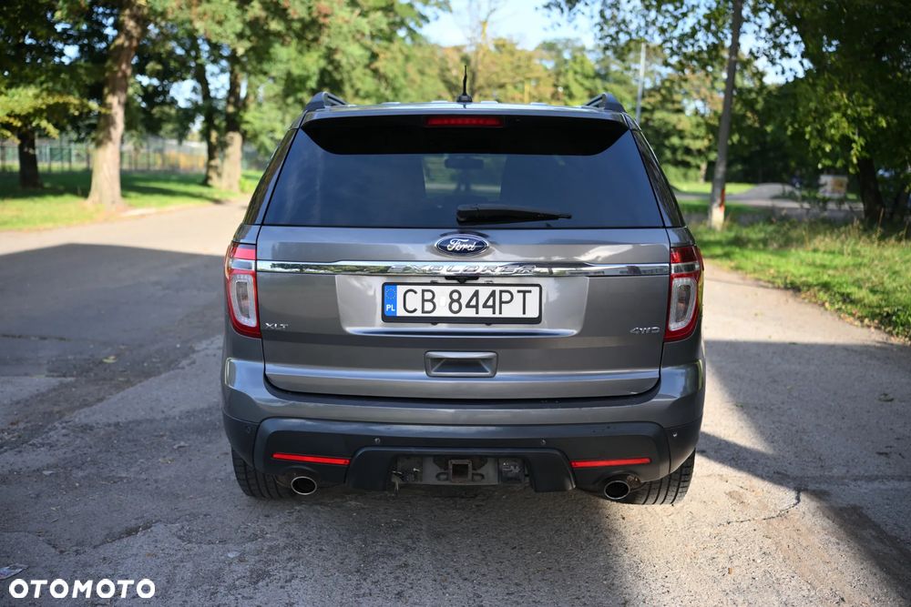 Ford Explorer - 16