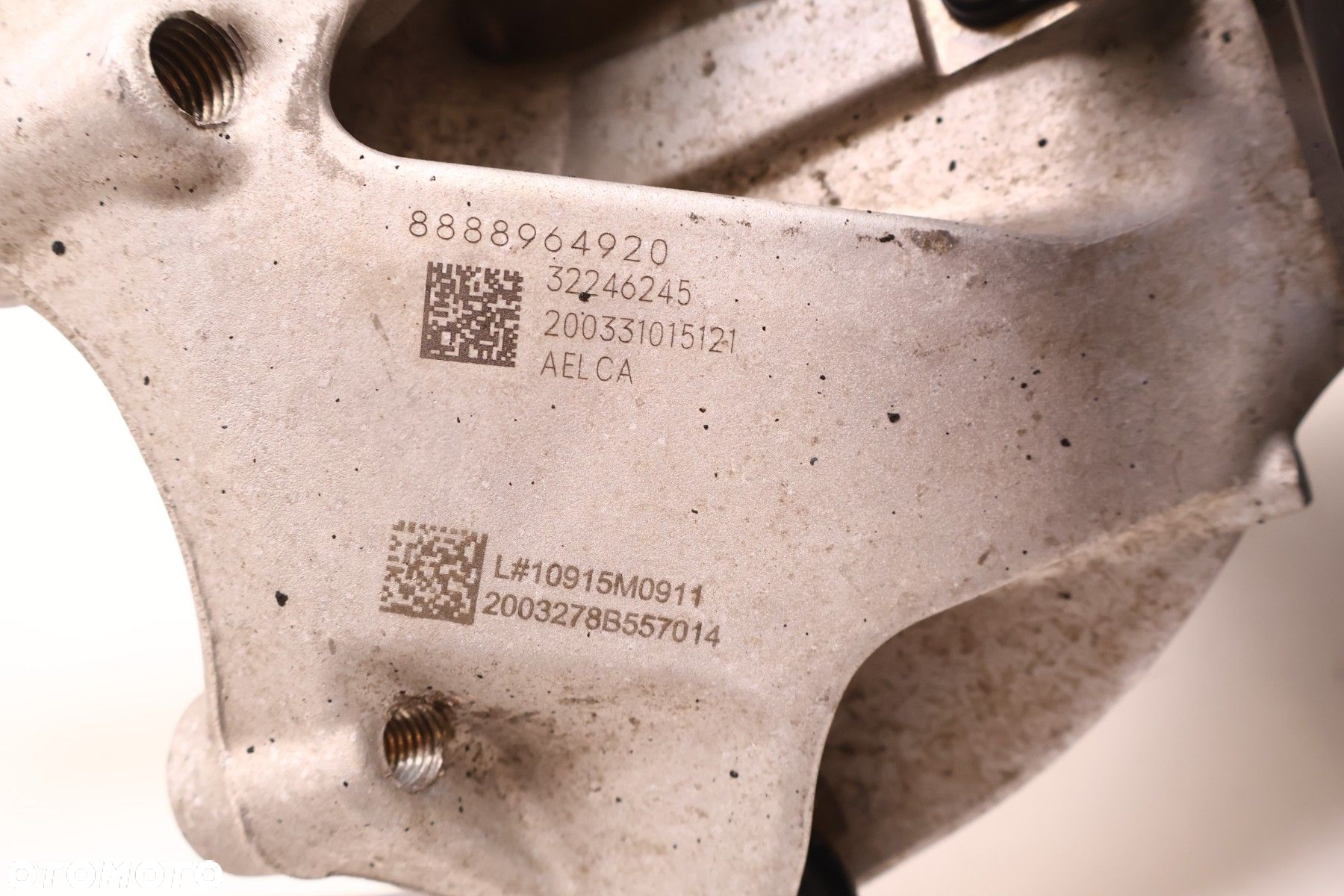 VOLVO XC40 2.0 D4 ZAWIESZENIE LEWE TYŁ 32246245, 32221134, 32221140 - 3