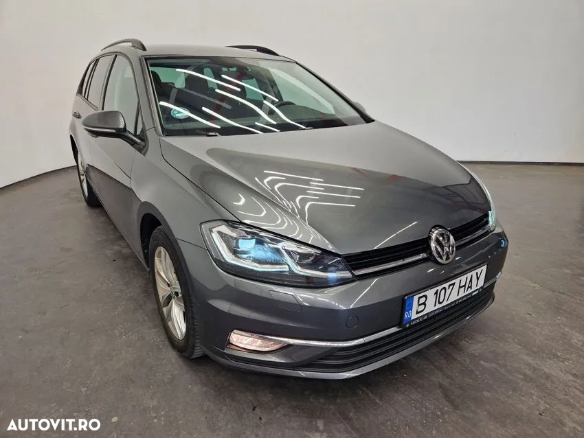 Volkswagen Golf - 4