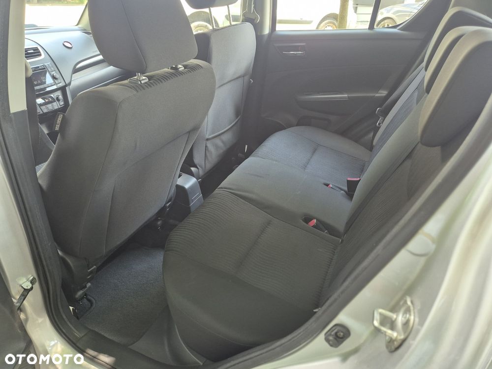 Suzuki Swift - 8