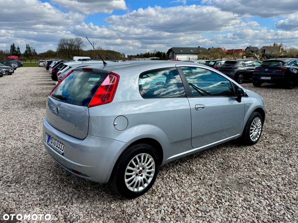 Fiat Grande Punto - 13