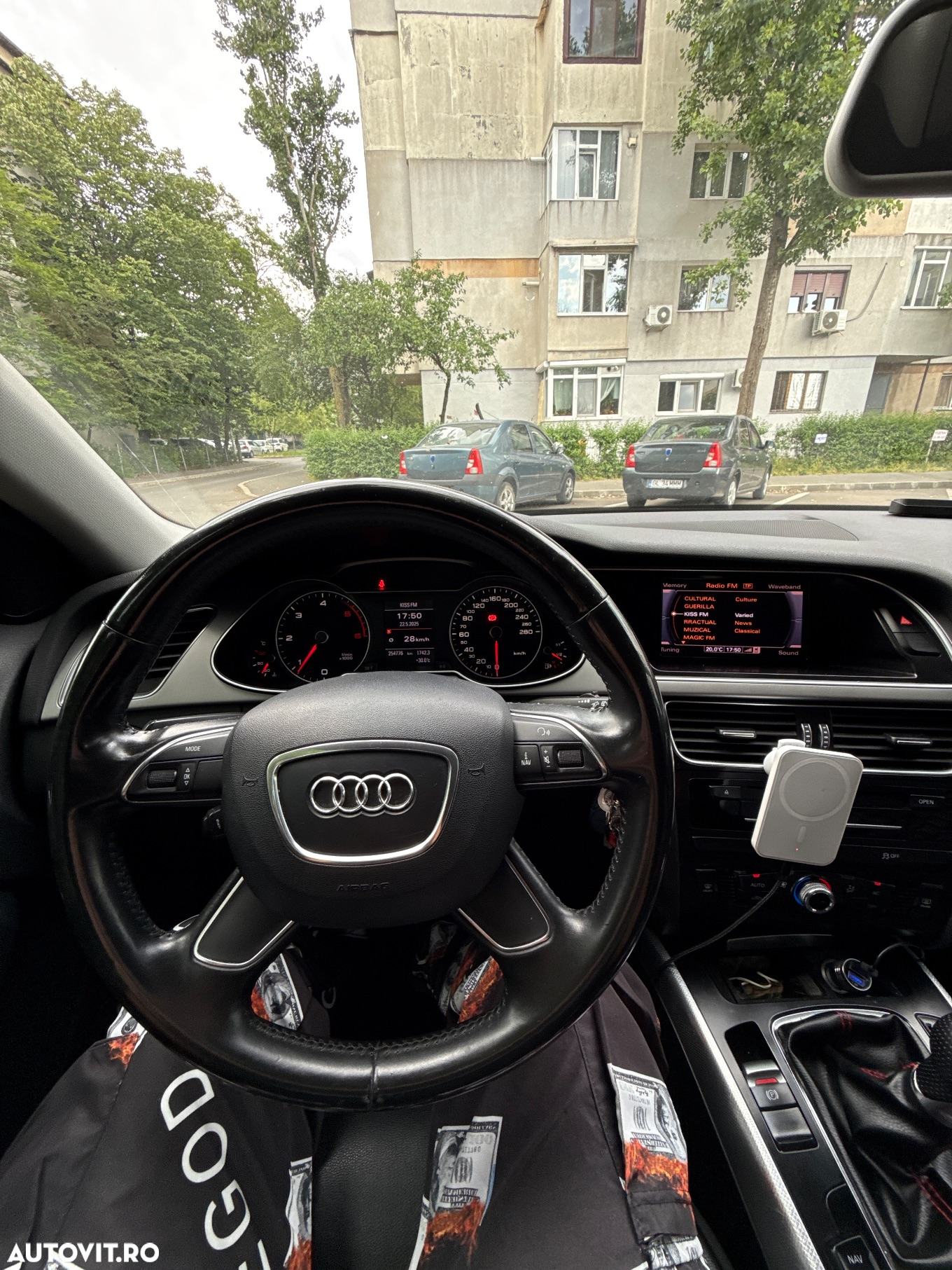 Audi A4 Avant 2.0 TDI DPF quattro Ambition - 6