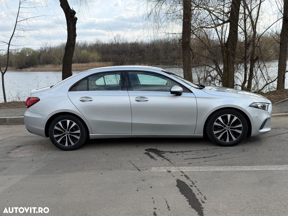 Mercedes-Benz A 180 Sedan 7G-DCT - 3
