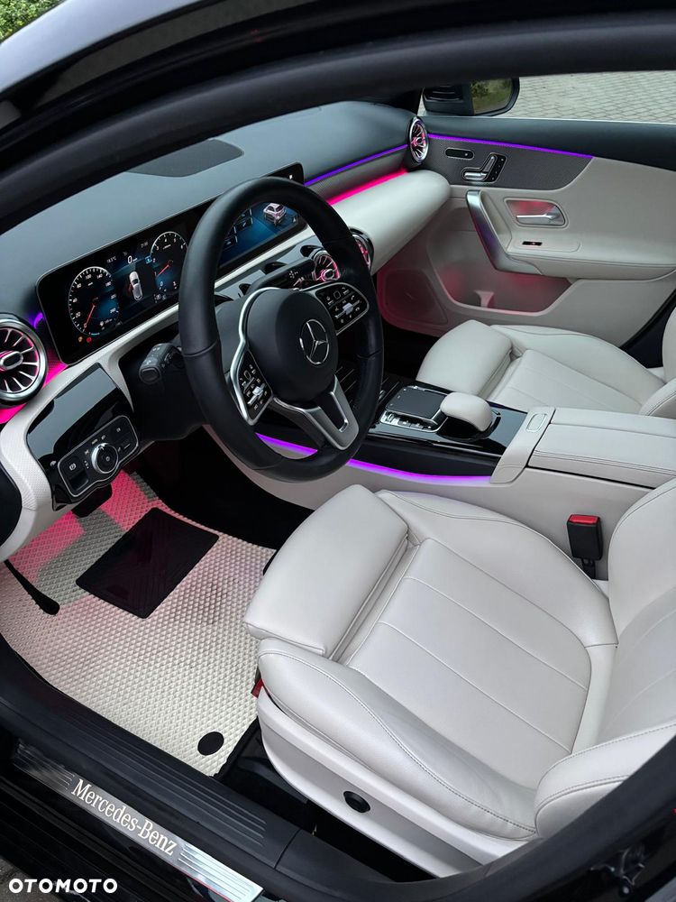 Mercedes-Benz Klasa A 200 7G-DCT - 6