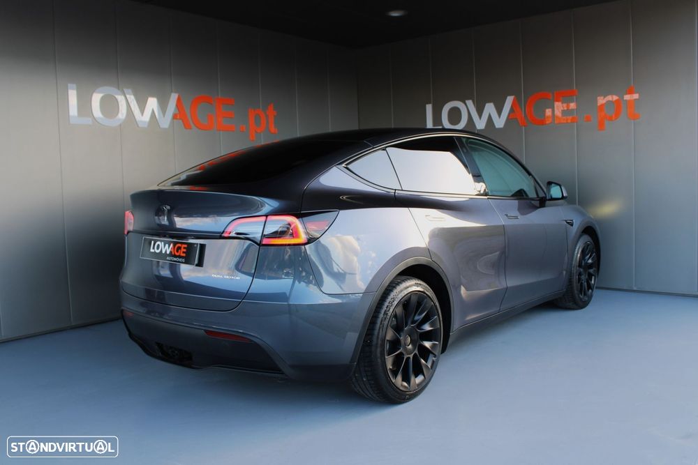 Tesla Model Y Long Range Tração Integral - 22