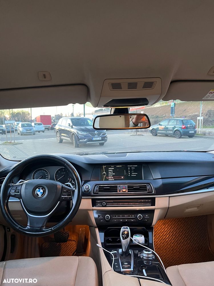 BMW Seria 5 525d xDrive - 6