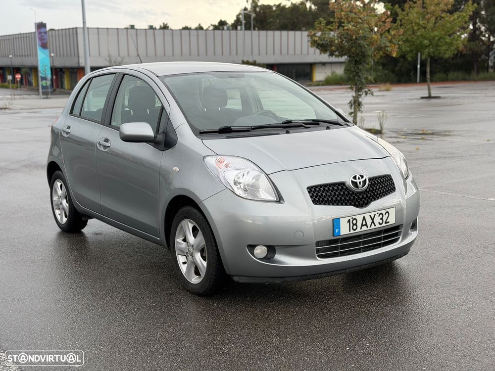 Toyota Yaris 1.0 VVT-i Sol High Pack - 2