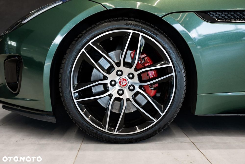 Jaguar F-Type 2.0 Turbo Chequered Flag - 37