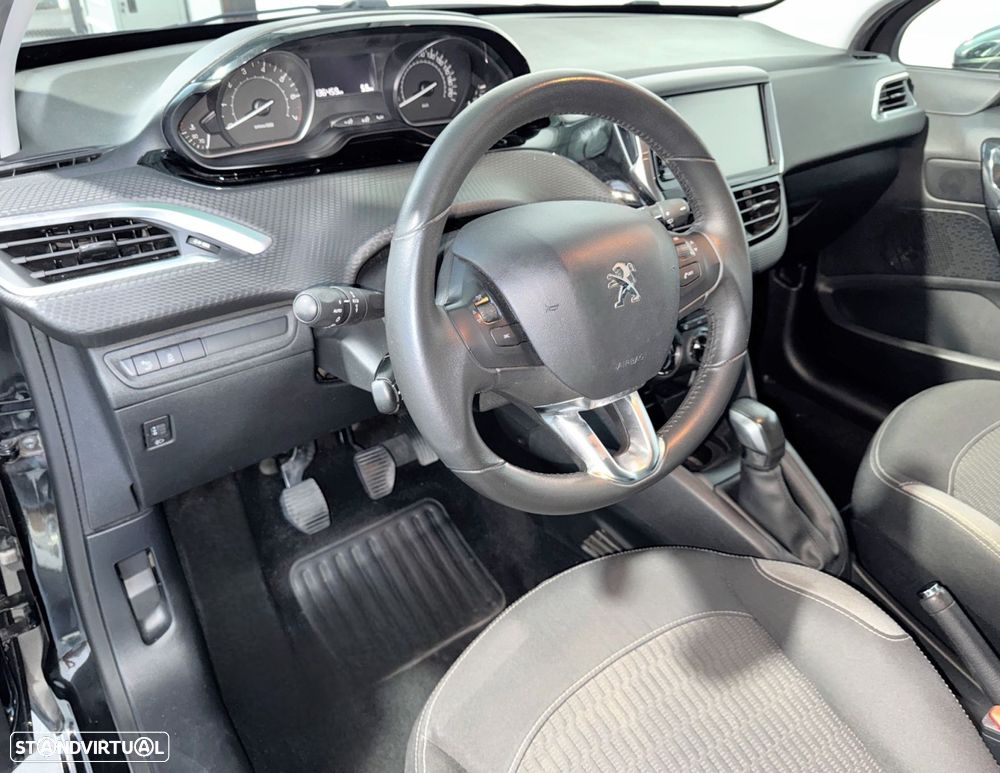 Peugeot 208 1.2 PureTech Style - 6
