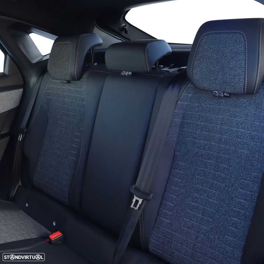 Peugeot 3008 1.2 Hybrid Allure e-DCS6 - 30