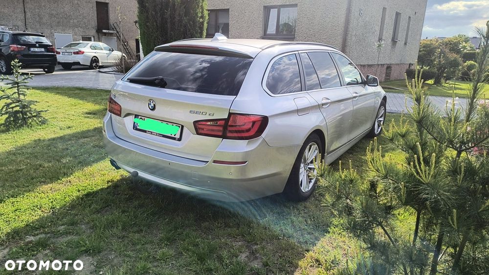 BMW Seria 5 520d Luxury Line - 3