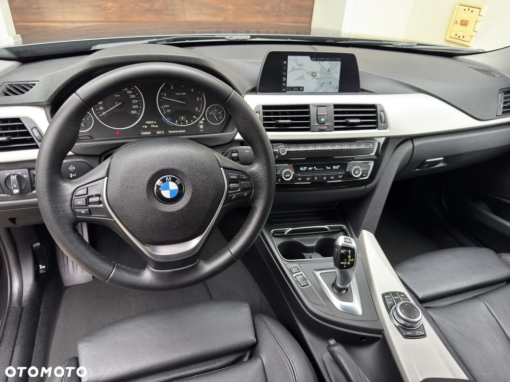 BMW Seria 3 320d - 10