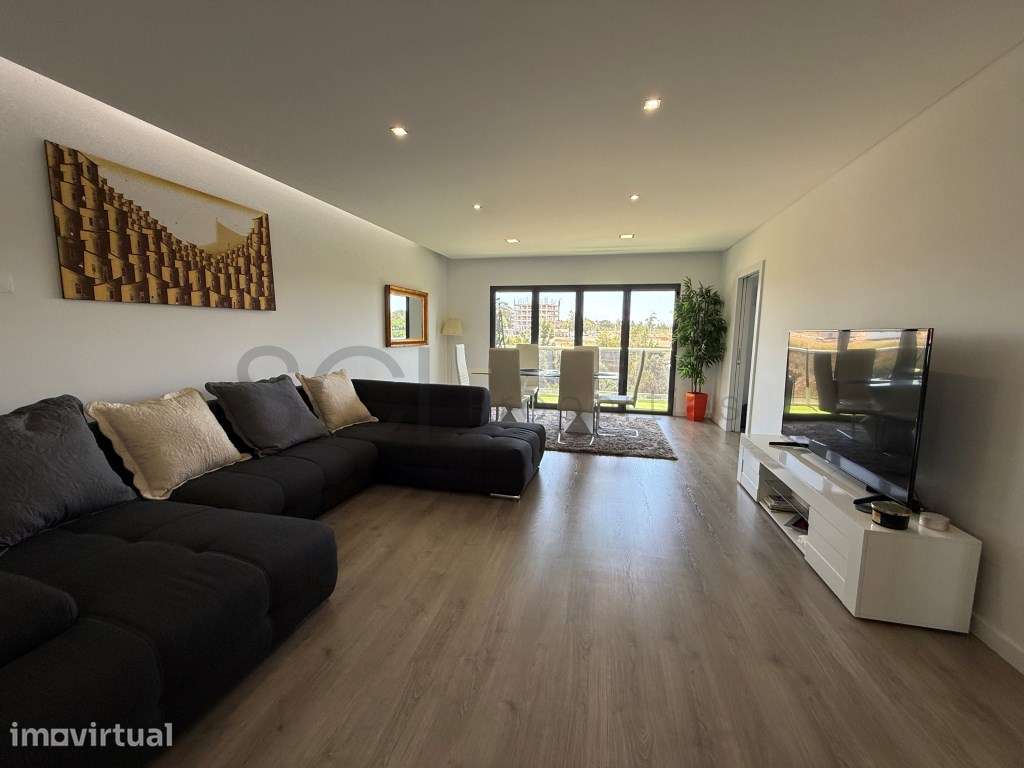 Apartamento T3 Parque Luso Corroios Box 2 Viaturas - Grande imagem: 2/26